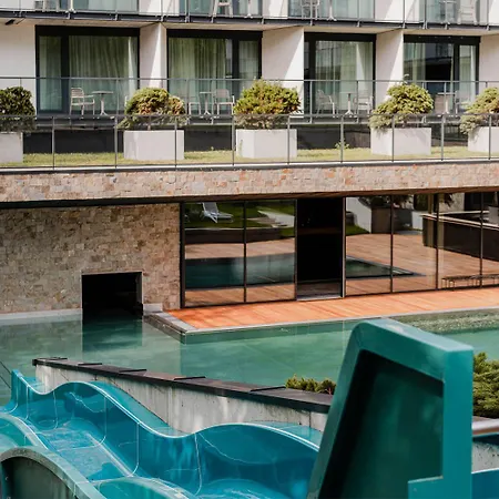 شقة Vacationclub - Osiedle Harmonia 109 كولوبرزيغ